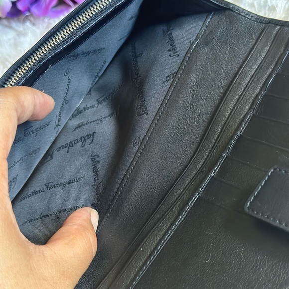 Salvatore Ferragamo long wallet - Picture 3 of 11
